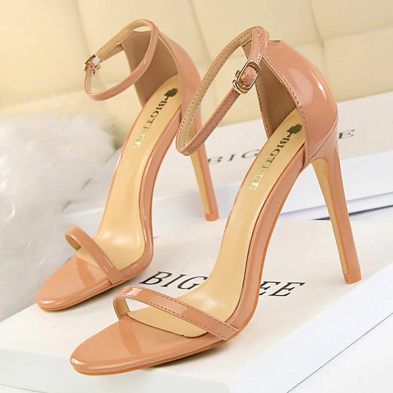 Ulvly Patent Leather Stiletto Heels