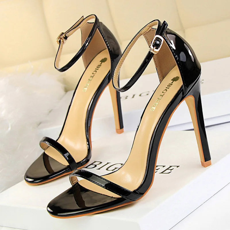 Ulvly Patent Leather Stiletto Heels