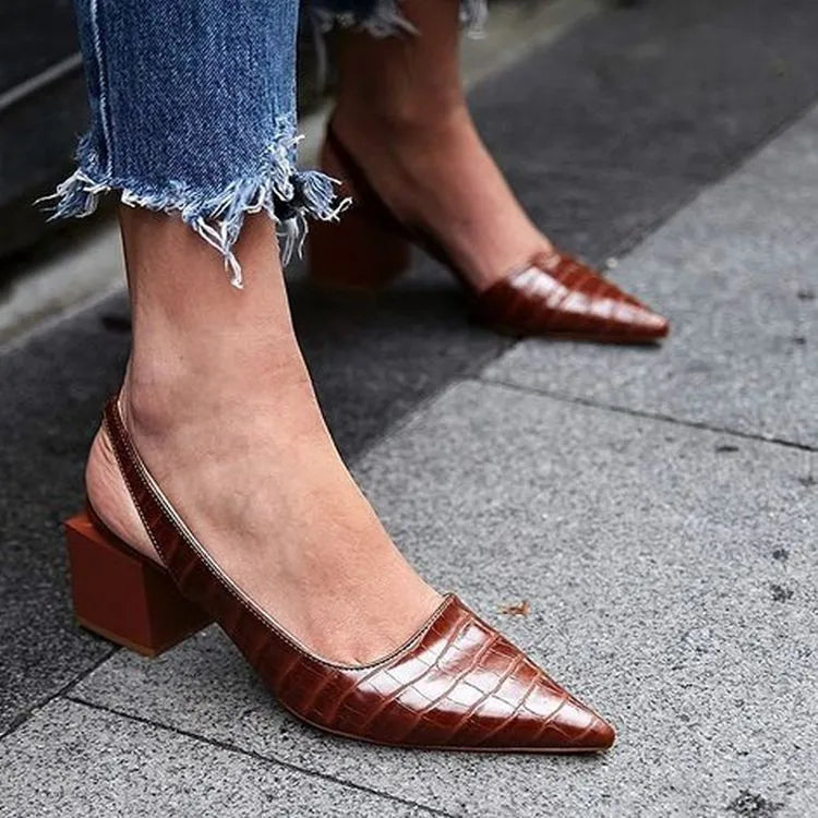 Ulvly Vintage Pointed-Toe Slingback Sandals