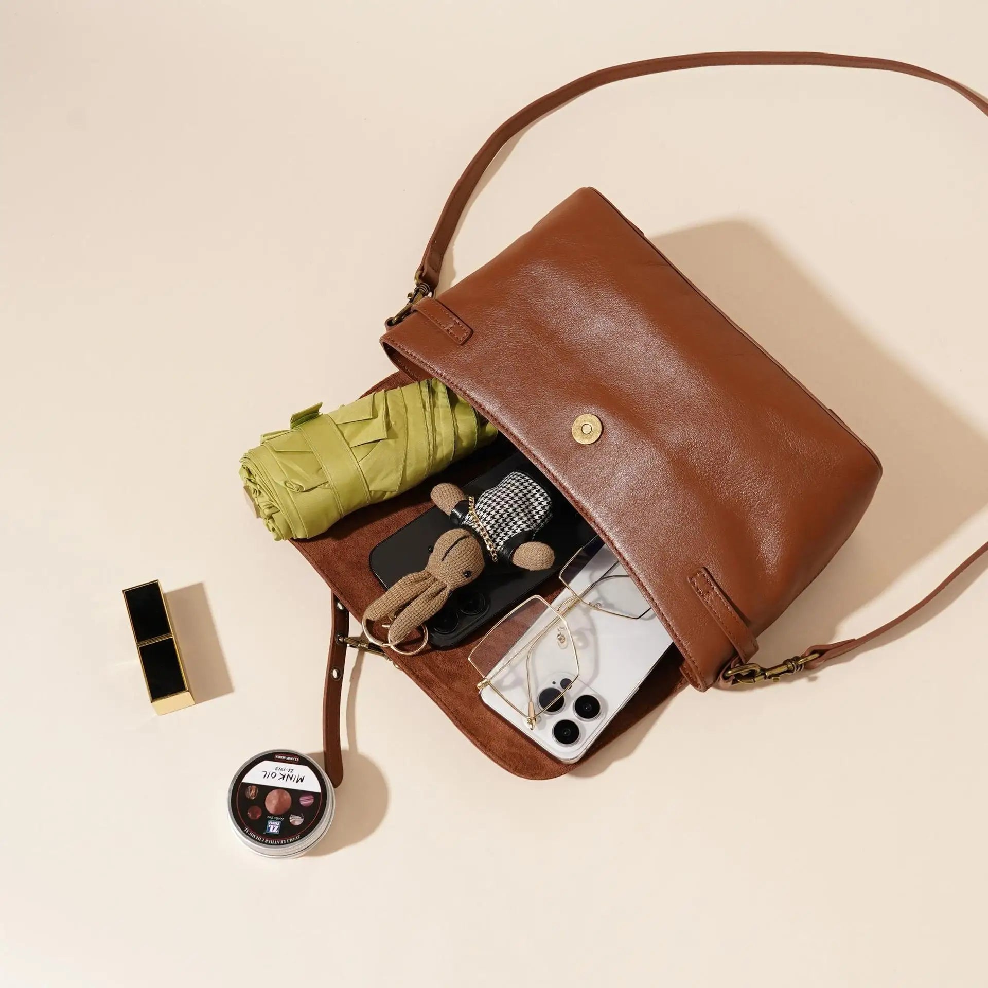 Ulvly Vegetable-Tanned Leather Shoulder Bag