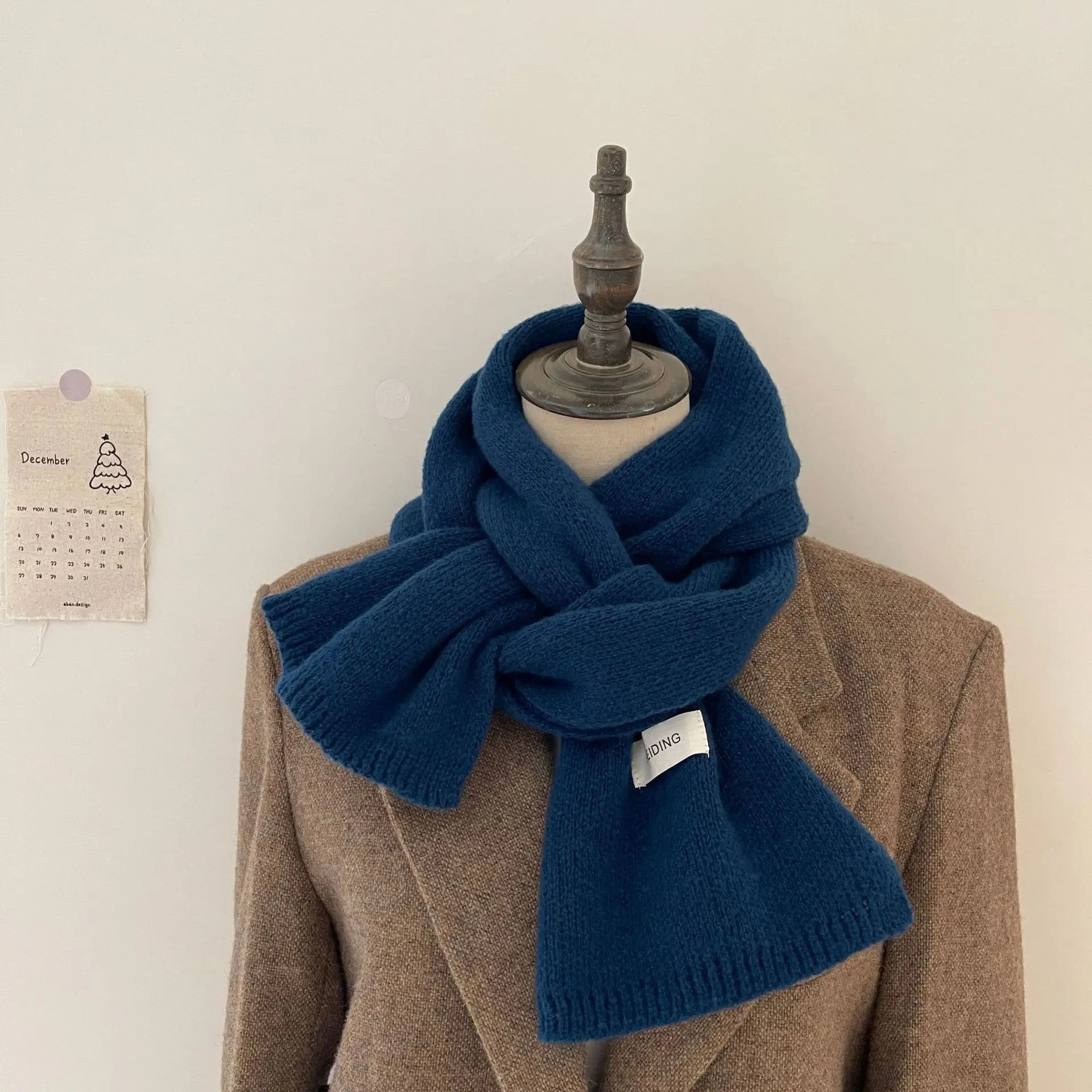 Ulvly 100% Wool Knit Scarf