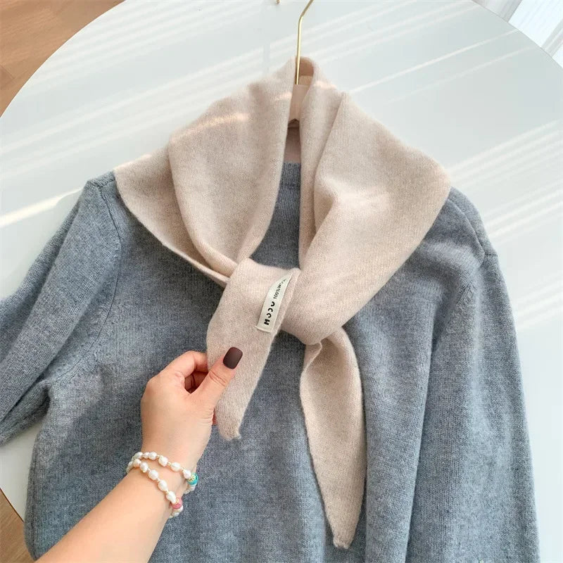Ulvly Wool Triangle Scarf