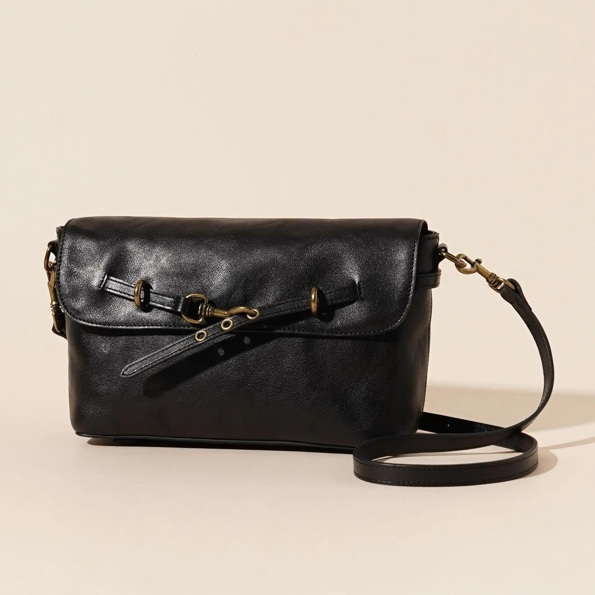 Ulvly Vegetable-Tanned Leather Shoulder Bag