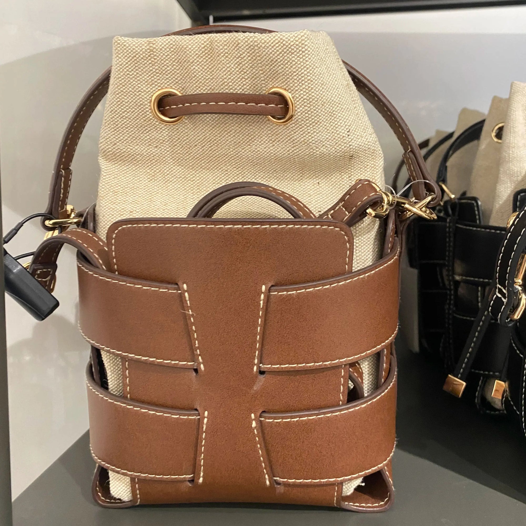 Ulvly Hollow-Out PU Bucket Bag