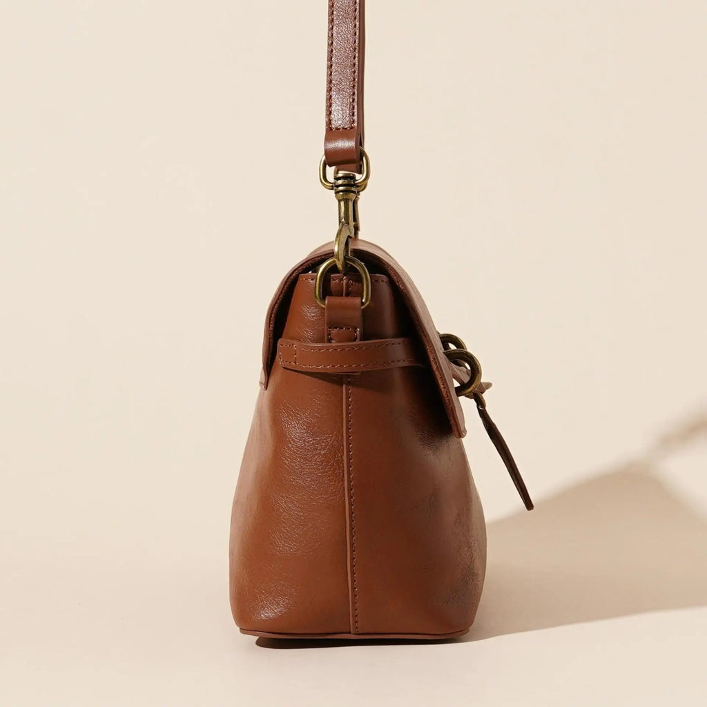 Ulvly Vegetable-Tanned Leather Shoulder Bag