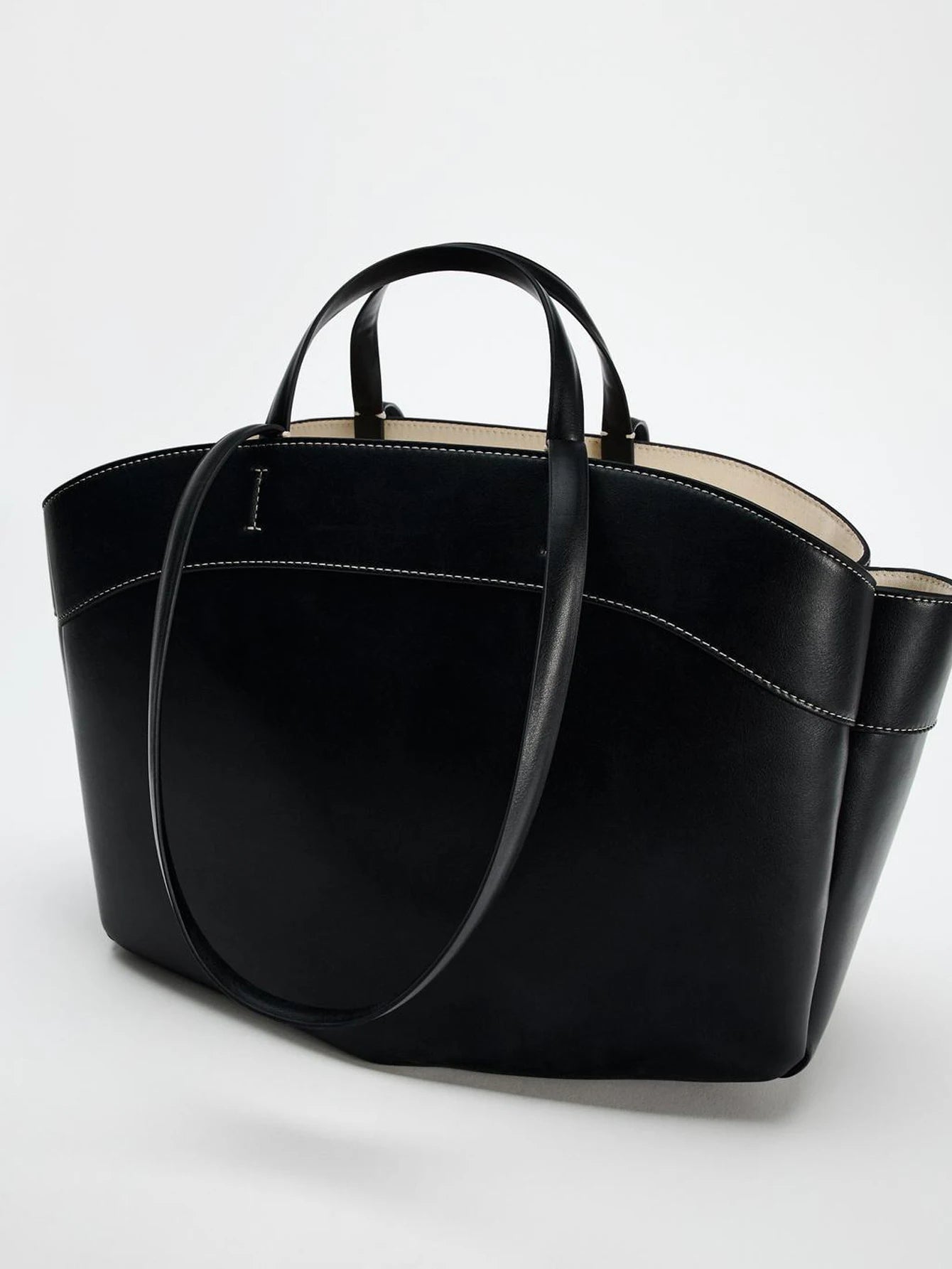 Ulvly Spliced Canvas Shoulder Bag