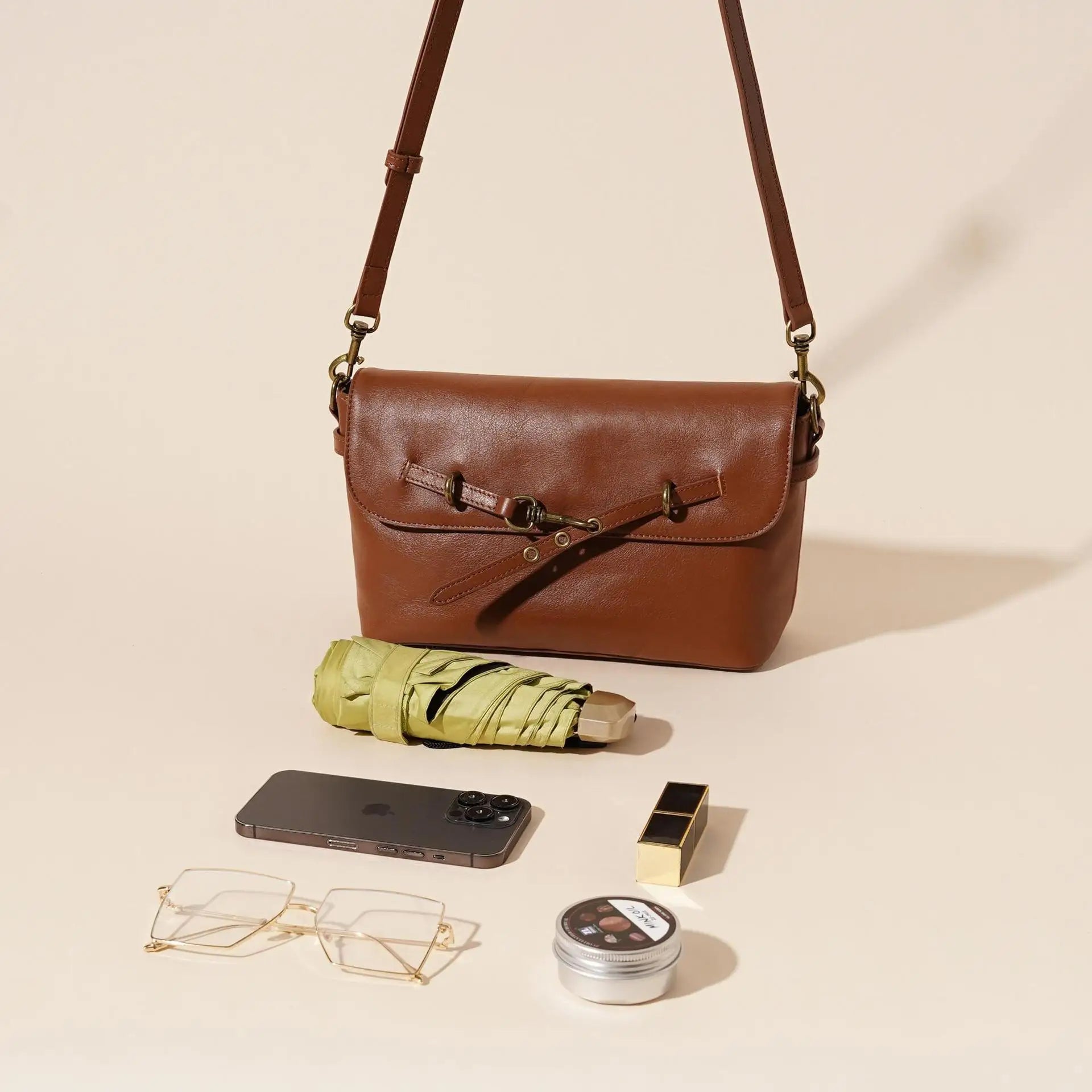 Ulvly Vegetable-Tanned Leather Shoulder Bag