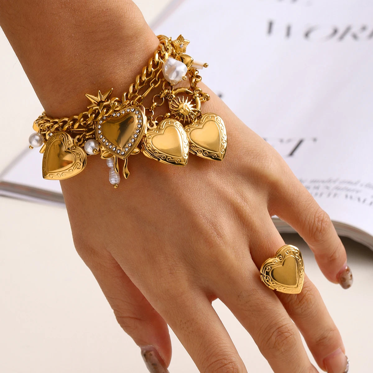 Ulvly 18K Gold Stainless Steel Heart Link Bracelet – Waterproof & Fade-Resistant
