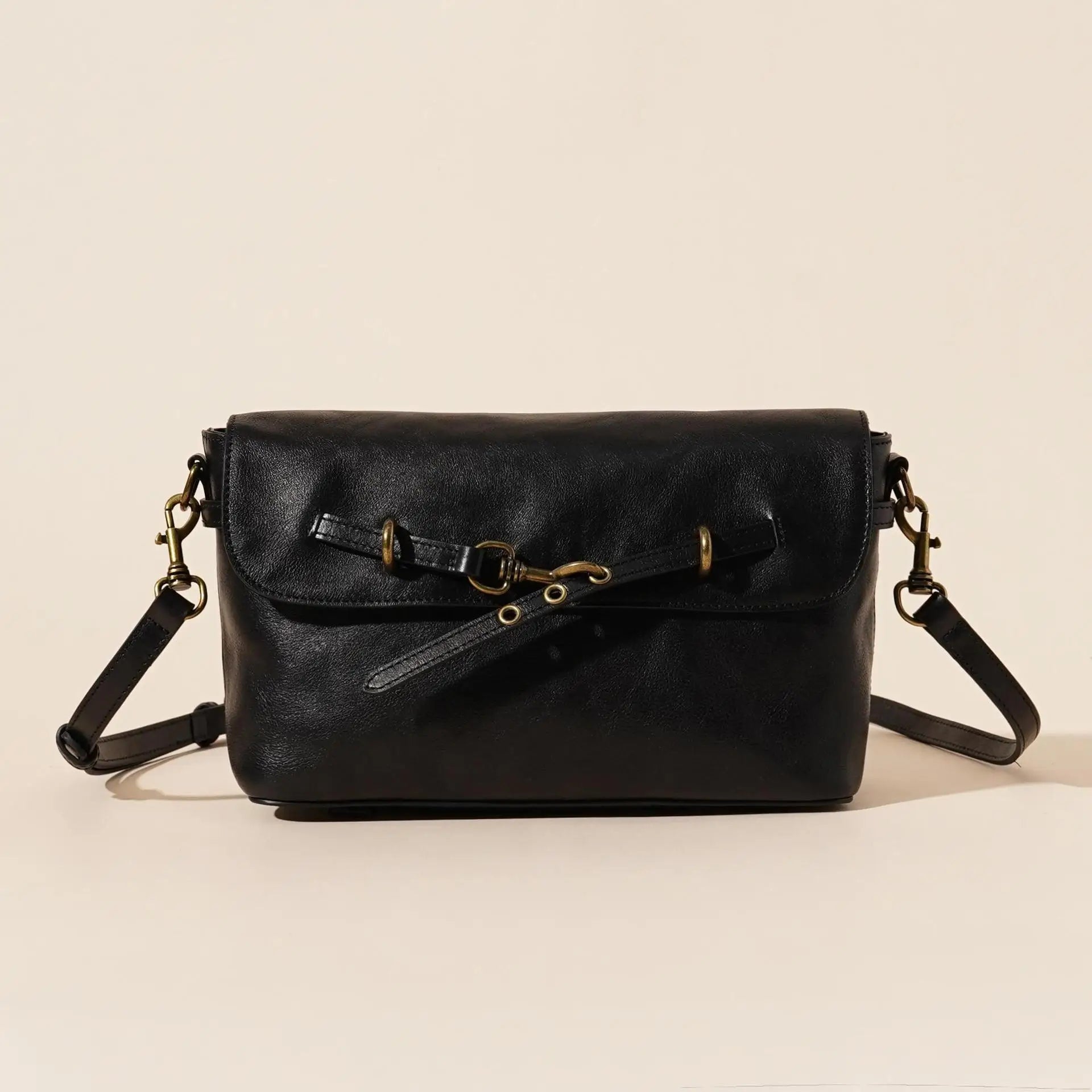 Ulvly Vegetable-Tanned Leather Shoulder Bag