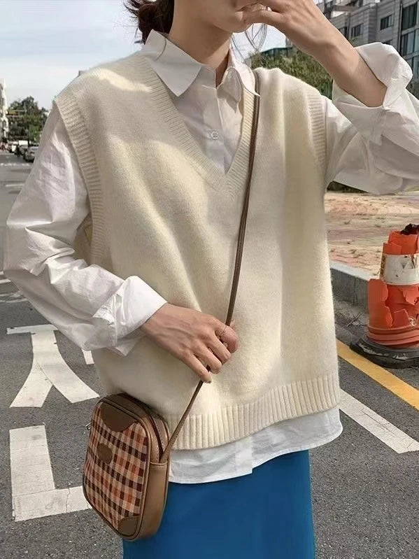 Ulvly V-Neck Knit Vest