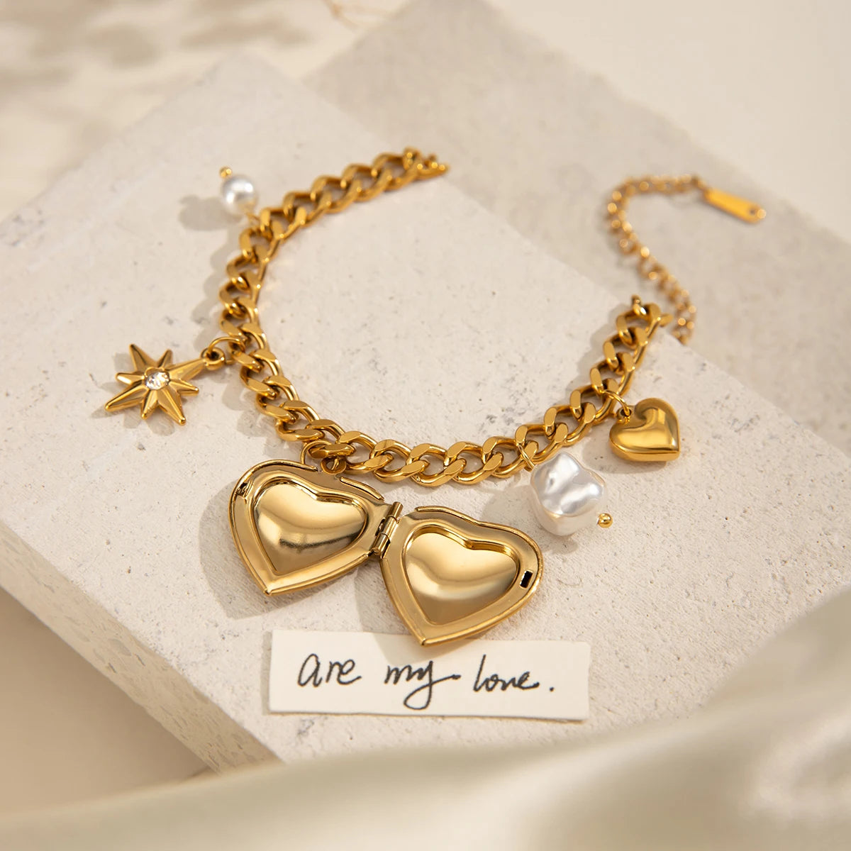 Ulvly 18K Gold Stainless Steel Heart Link Bracelet – Waterproof & Fade-Resistant