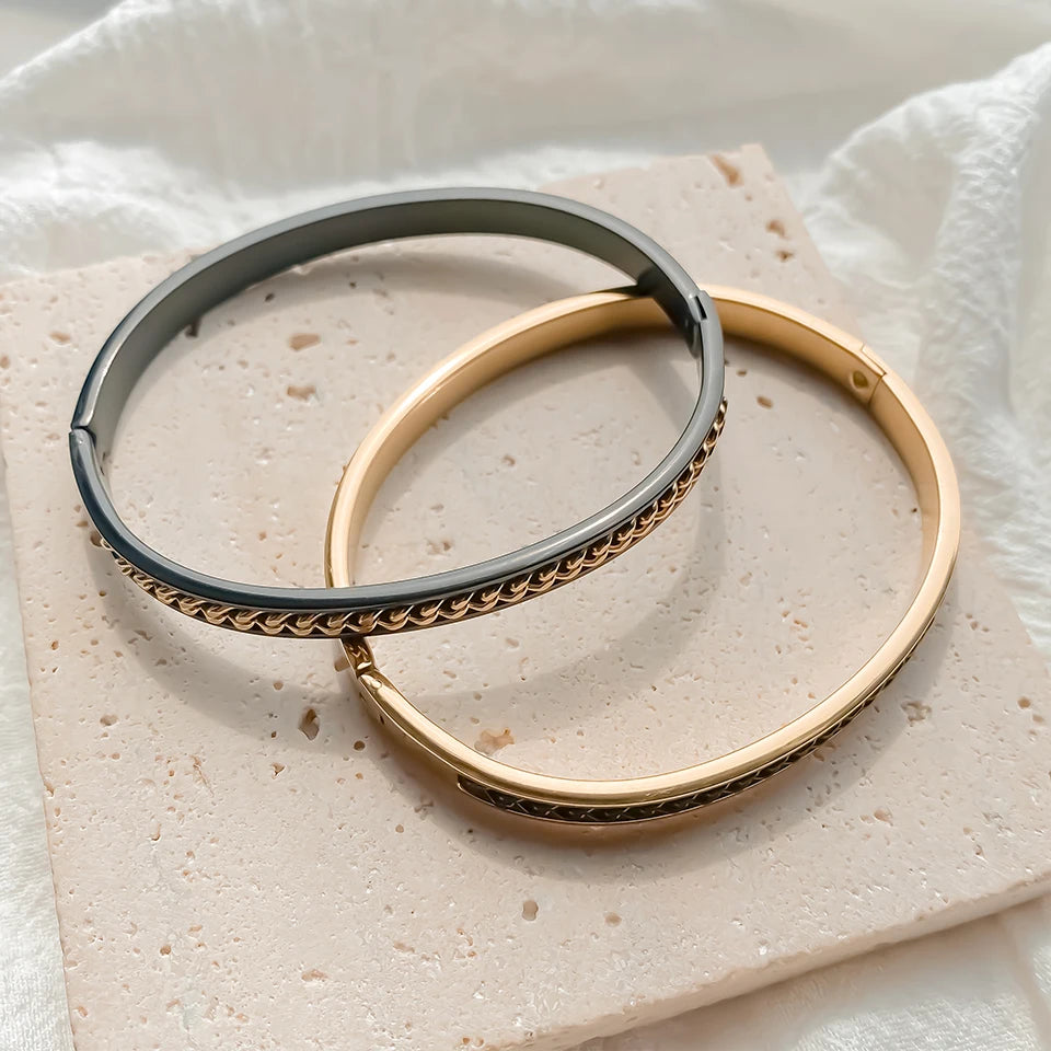 Ulvly Stainless Steel Geometric Bangle