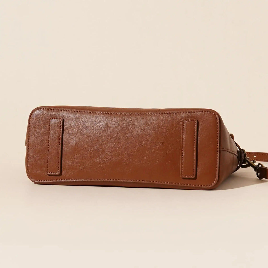 Ulvly Vegetable-Tanned Leather Shoulder Bag