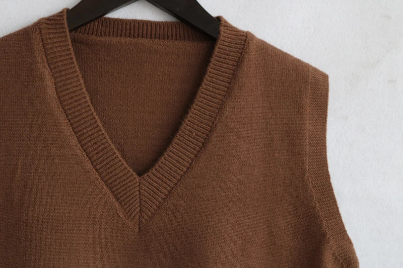 Ulvly V-Neck Knit Vest