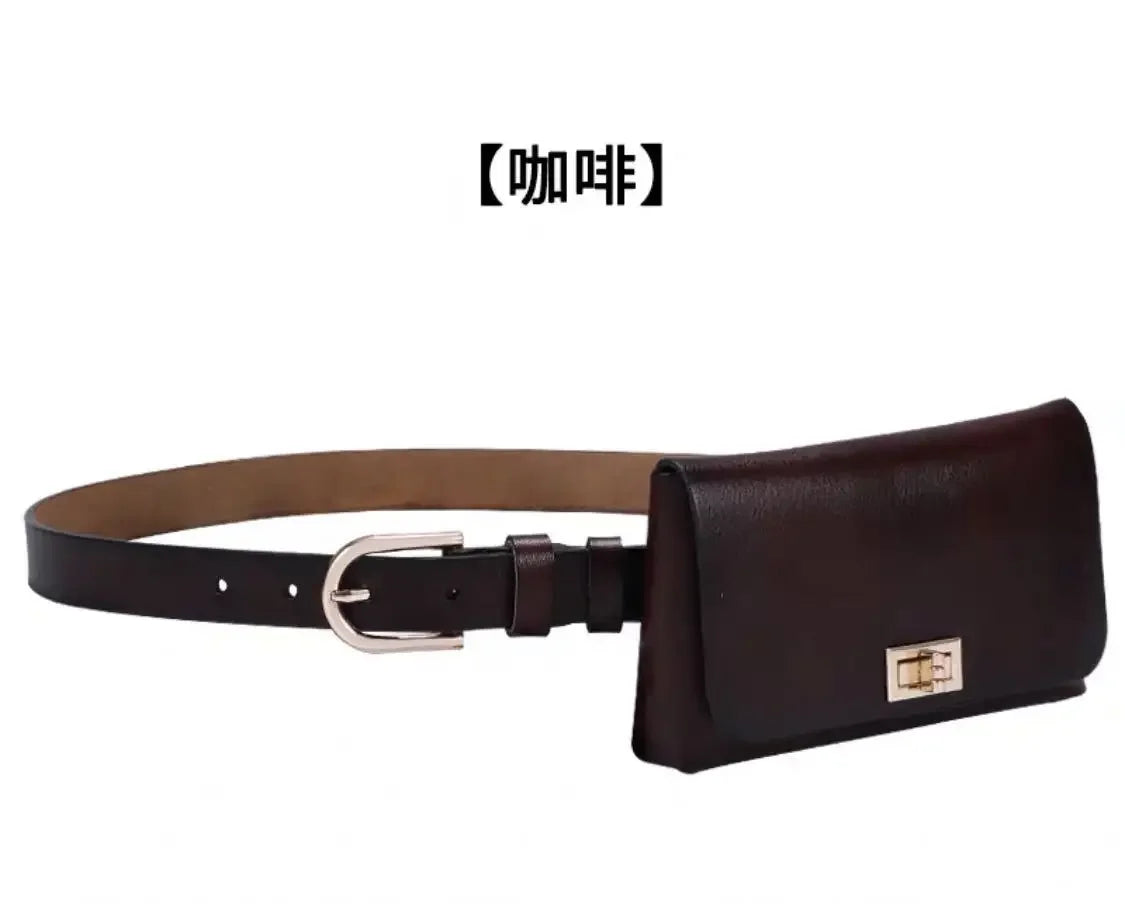 Ulvly Leather Belt with Mini Phone Bag